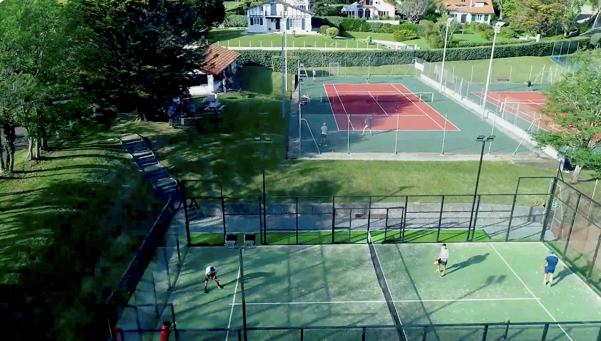 Courts de tennis et padel au Tennis Club de Guéthary